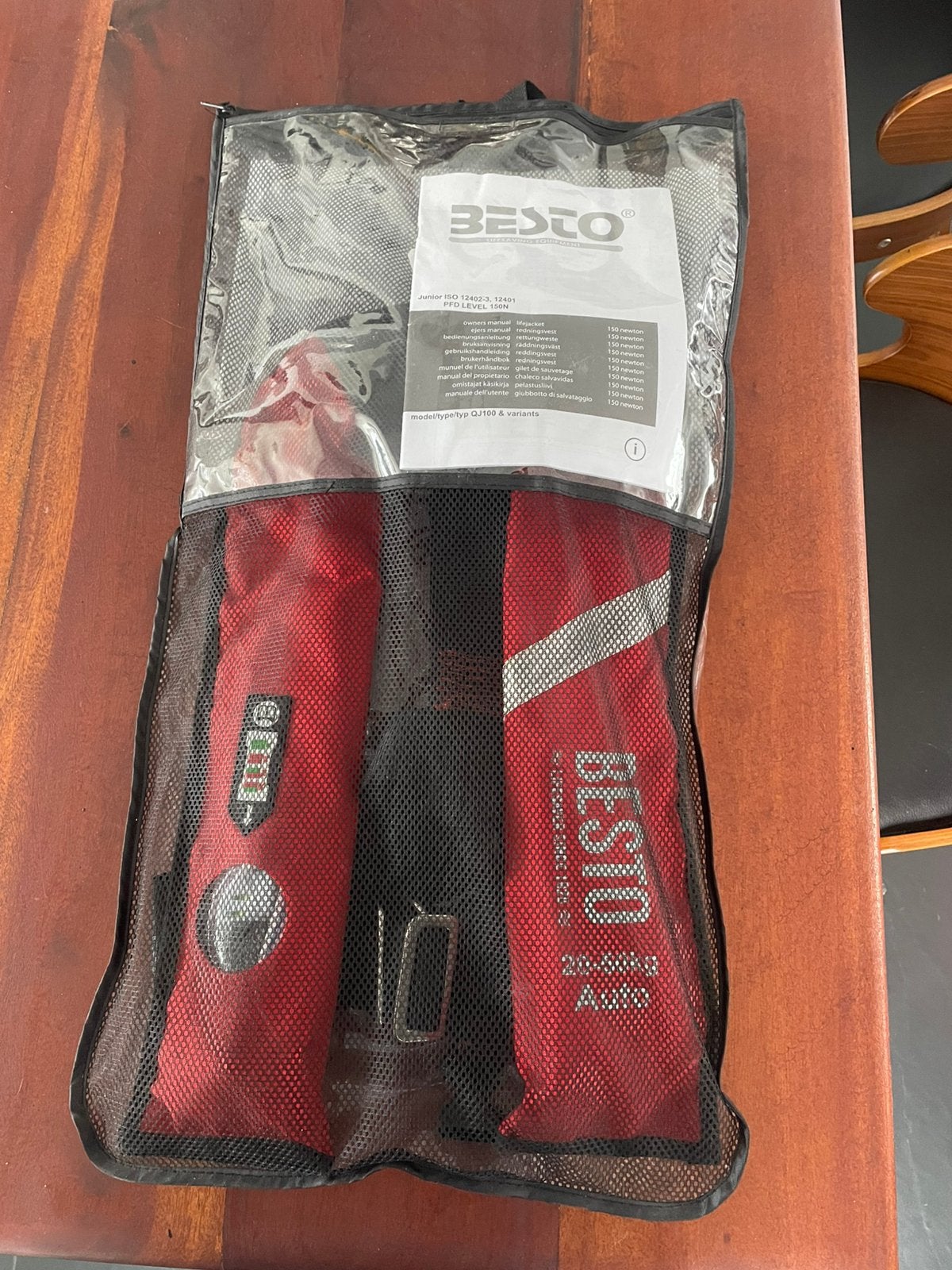 Reddingsvest Besto, Ophalen, Zo goed als nieuw