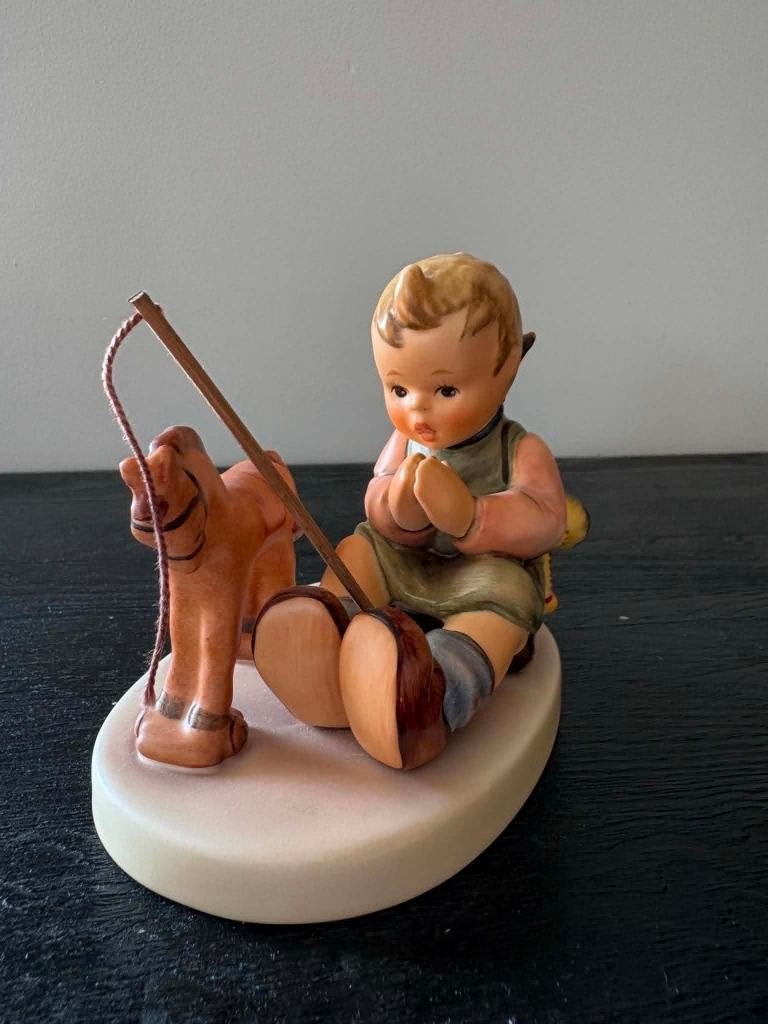 Hummel Goebel Playful blessing, Ophalen of Verzenden, Zo goed als nieuw, Hummel