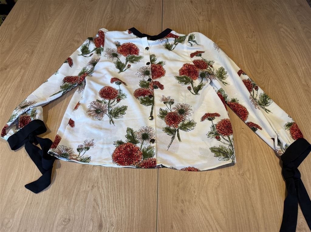 ZARA Floral High Neck Top Met Knopen Achterzijde Maat S, Ophalen of Verzenden, Zo goed als nieuw, Maat 36 (S)