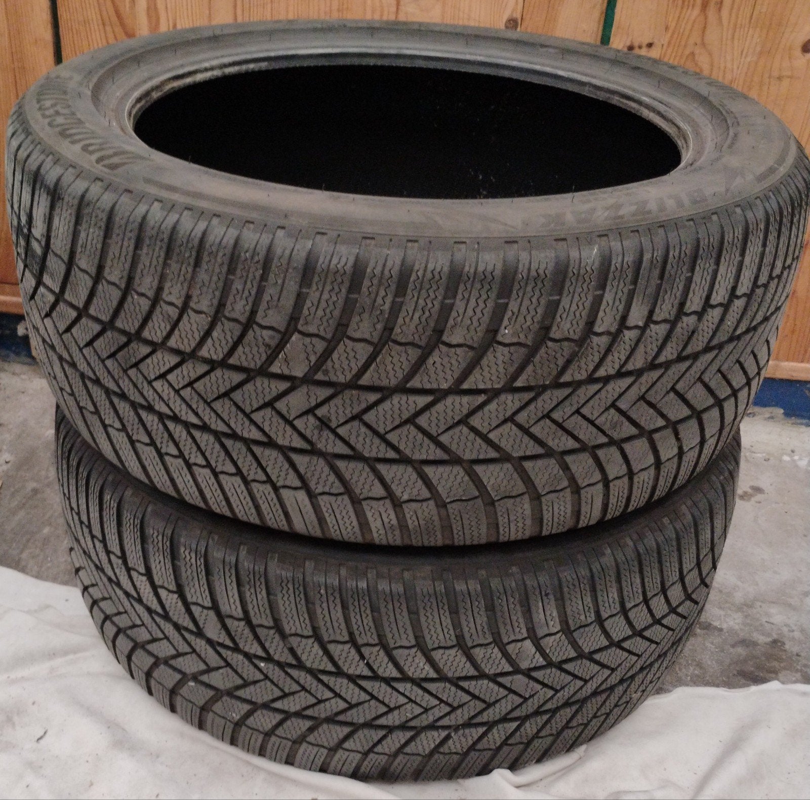2 Pneus 21P BRIDGESTONE, Enlèvement