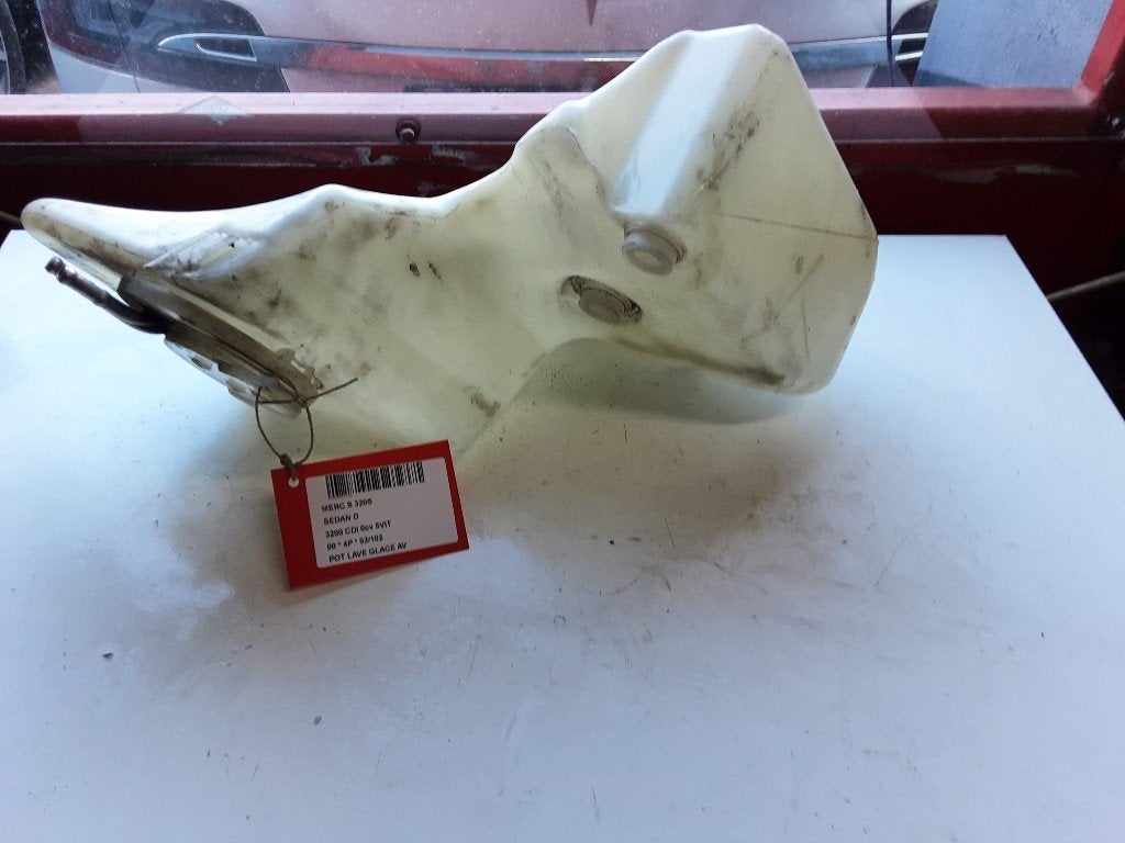 RUITENSPROEIERRESERVOIR VOOR Sprinter 3t (903), Auto-onderdelen, Gebruikt, Mercedes-Benz, Mevr. I. Hauben, Rue de l'Espoir 34 34
4030  GRIVEGNÉE, BE