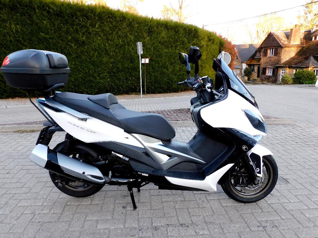 Kymco X-citing 400 cc , 1 an de garantie, Scooter, Entreprise, Occasion, Kymco