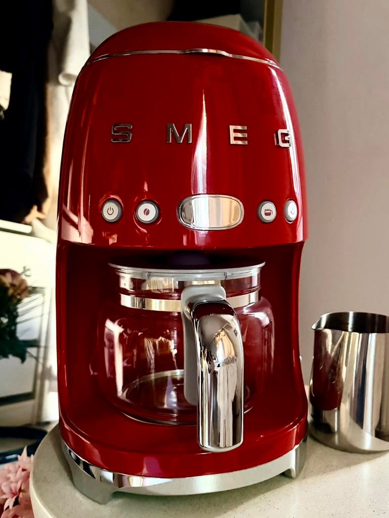 SMEG koffiezetapparaat met rode filter (nikkelconditie), Ophalen, 10 kopjes of meer, Gemalen koffie, Koffiemachine