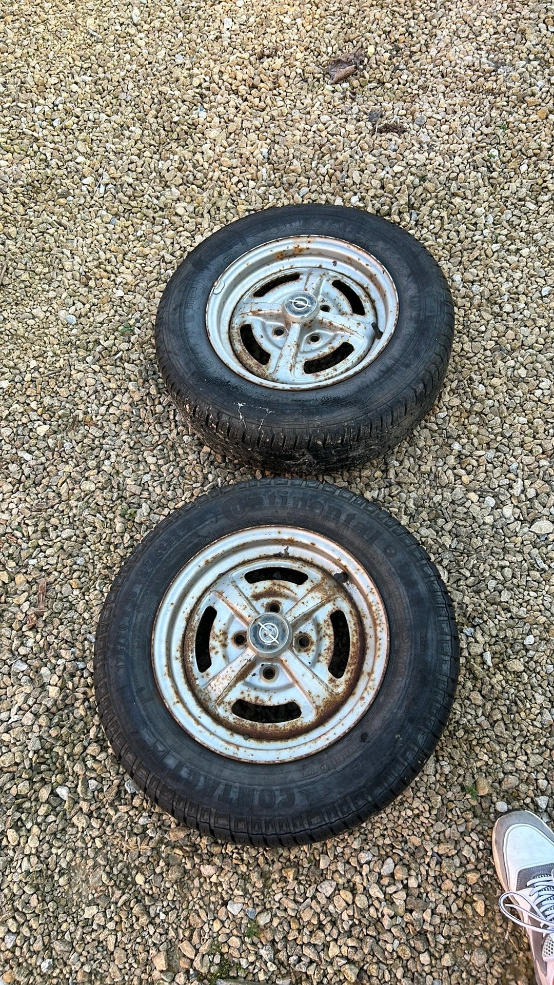 Twee opel oldtimer janten te koop, Ophalen