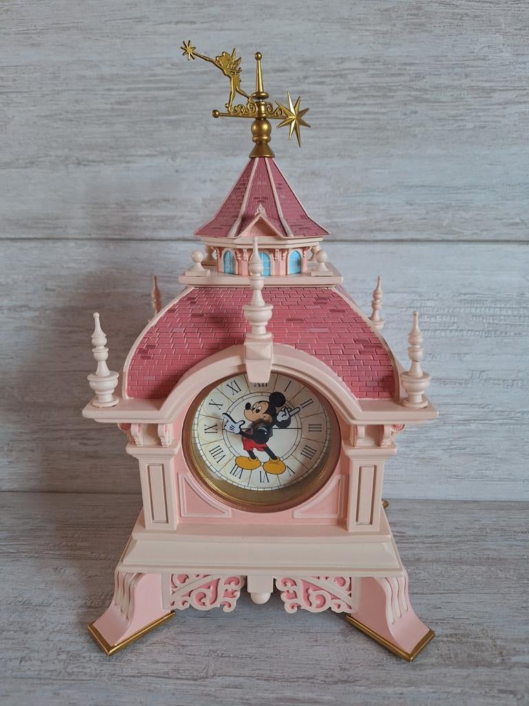 Horloge disneyland hôtel, Enlèvement, Mickey Mouse