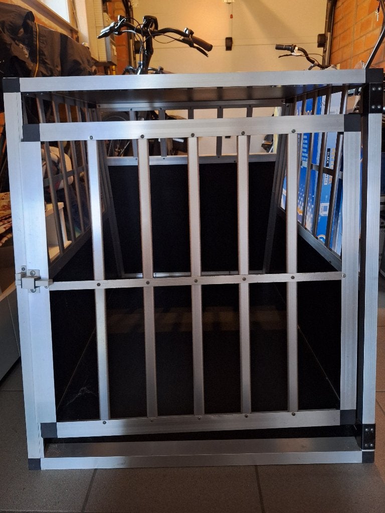 Autobench, Animaux & Accessoires, Caisses pour chiens, Enlèvement, Utilisé