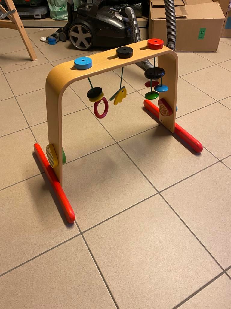 Houten speelboog ikea, Ophalen, Zo goed als nieuw