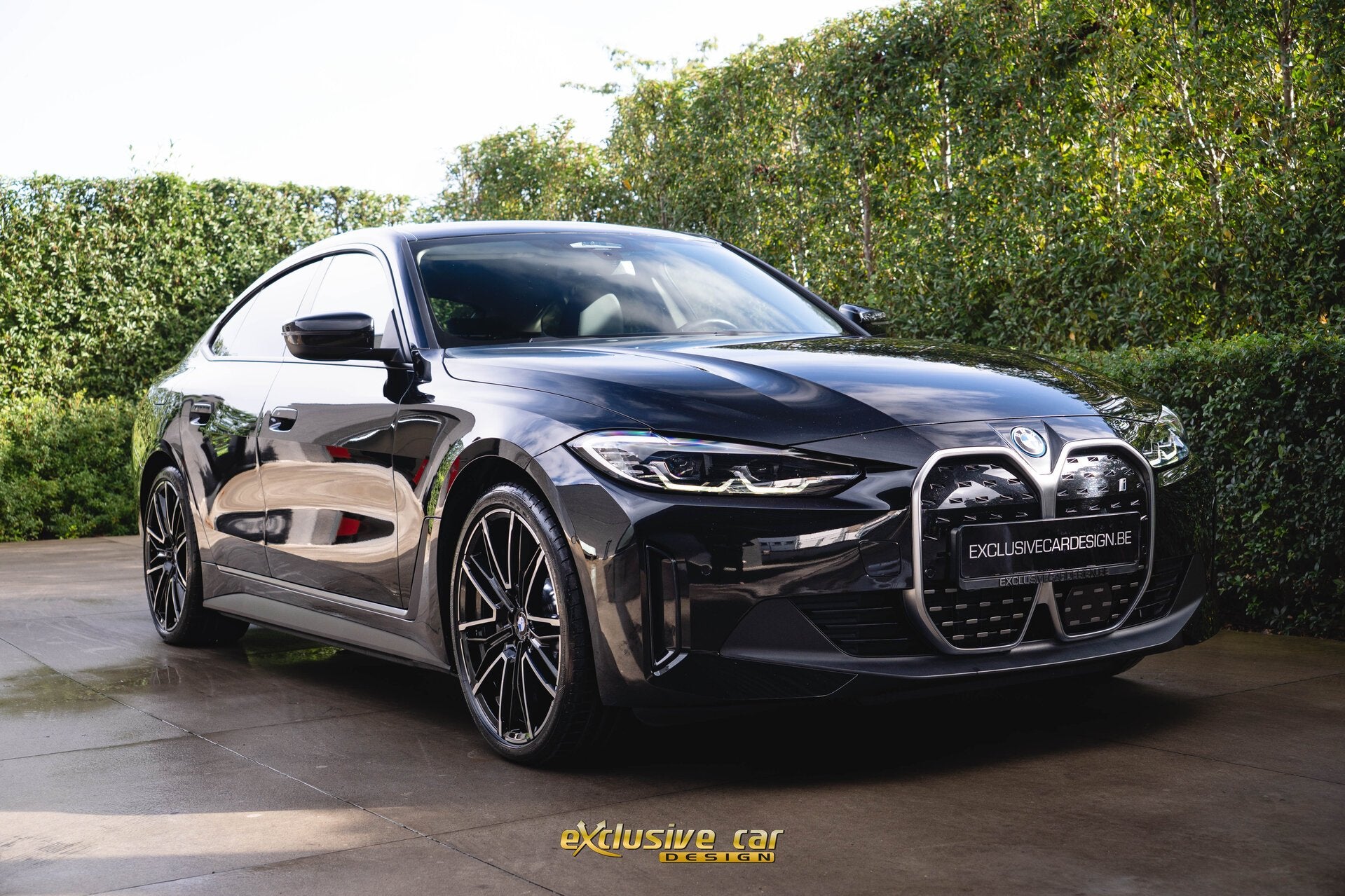 BMW i4 eDrive 40, Autos, Euro 6, 0 kg, Noir, https://public.car-pass.be/vhr/e0b6c334-8b16-4339-95e3-e4cdf0049240