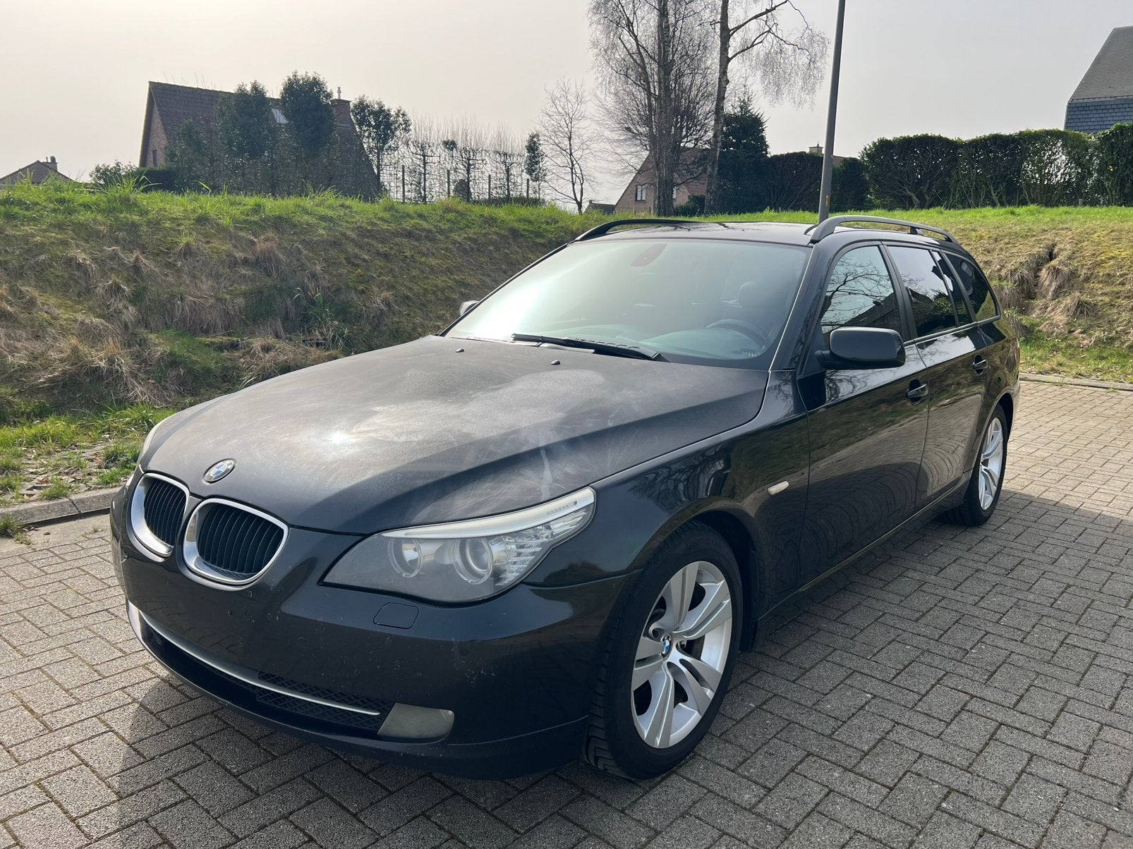 BMW 520d/2.0 diesel/2008/365.000 km/euro 4, Auto's, Parkeersensor, Zwart, 5 deurs, Euro 4