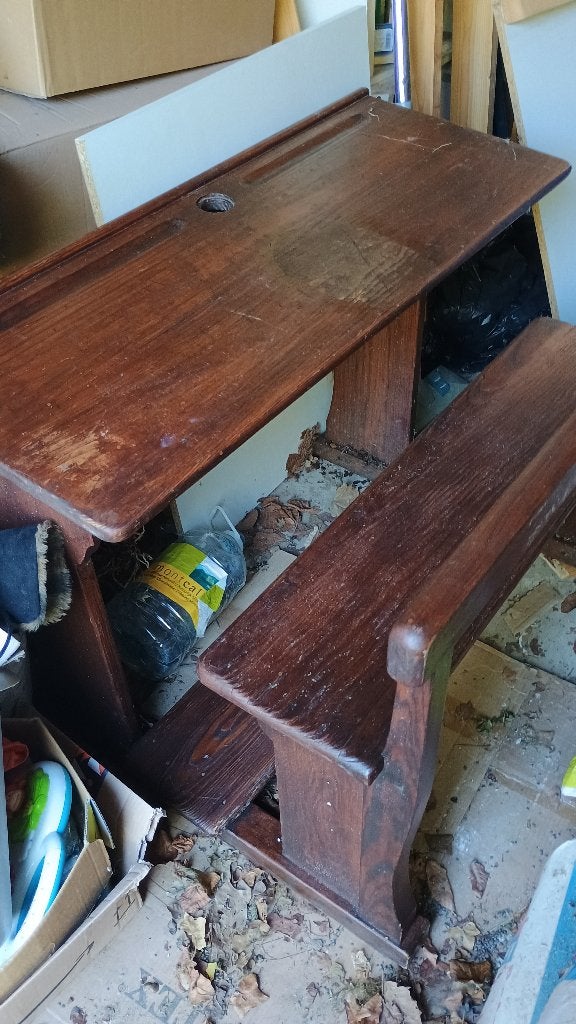 Bureau et banc d'écolier, en bois, Enlèvement, Bois