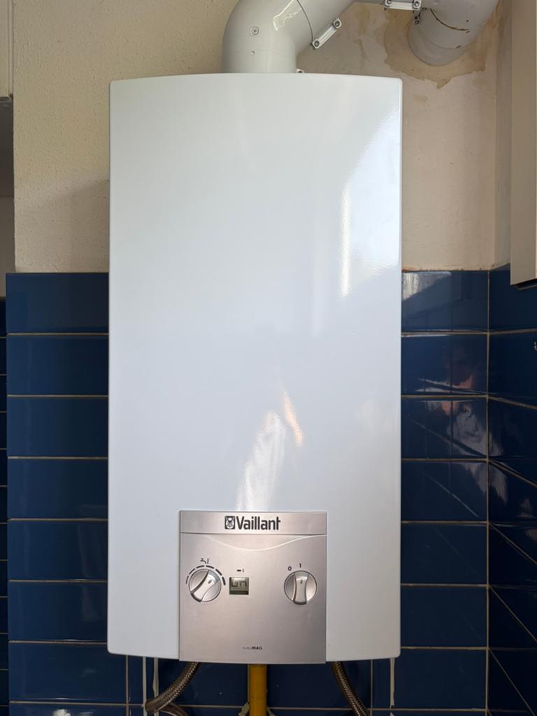 Vaillant doorstromer gas – MAG BELU 14-2/0 H R1, Bricolage & Construction, Chauffe-eau & Boilers, Chauffe-eau, Utilisé, Gaz naturel