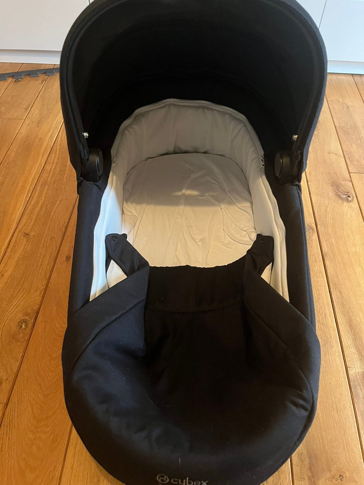 Nacelle pour poussette cybex, Kinderen en Baby's, Wipstoeltjes, Ophalen, Zo goed als nieuw