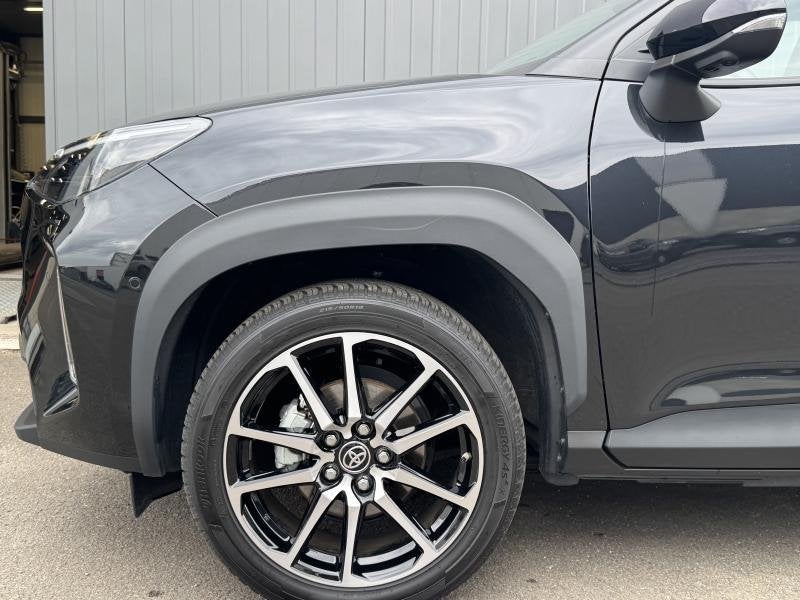 Toyota Yaris Cross GR SPORT 1.5 Hybride 130 PK, 110 g/km, Zwart, 1490 cc, Bedrijf