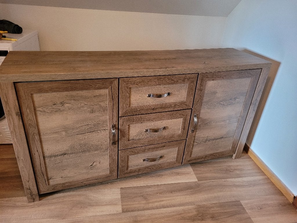 Bahut Jysk à vendre, Ophalen, 150 tot 200 cm, Zo goed als nieuw, Minder dan 100 cm