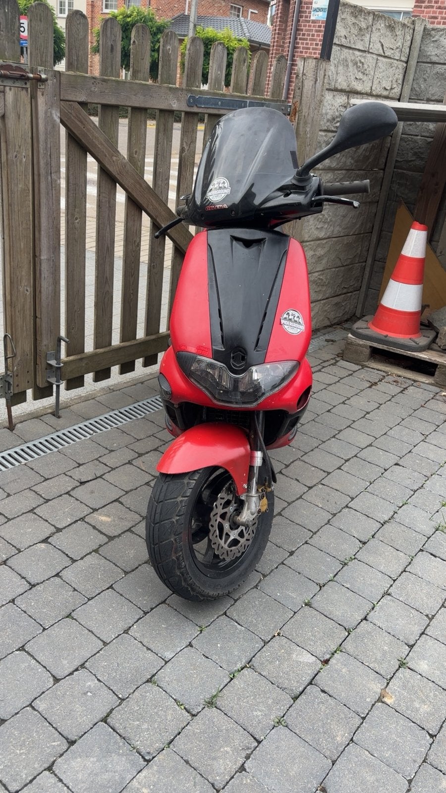 Gilera runner 50cc b klasse, Fietsen en Brommers, Ophalen, Zo goed als nieuw