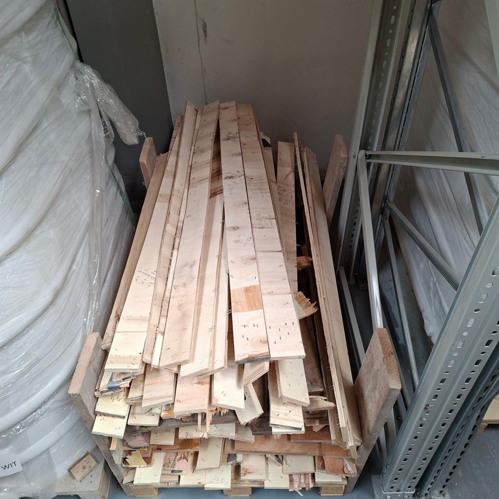 Resthout brandhout latten 100 tot 150cm lang gebruikt hout, Ophalen