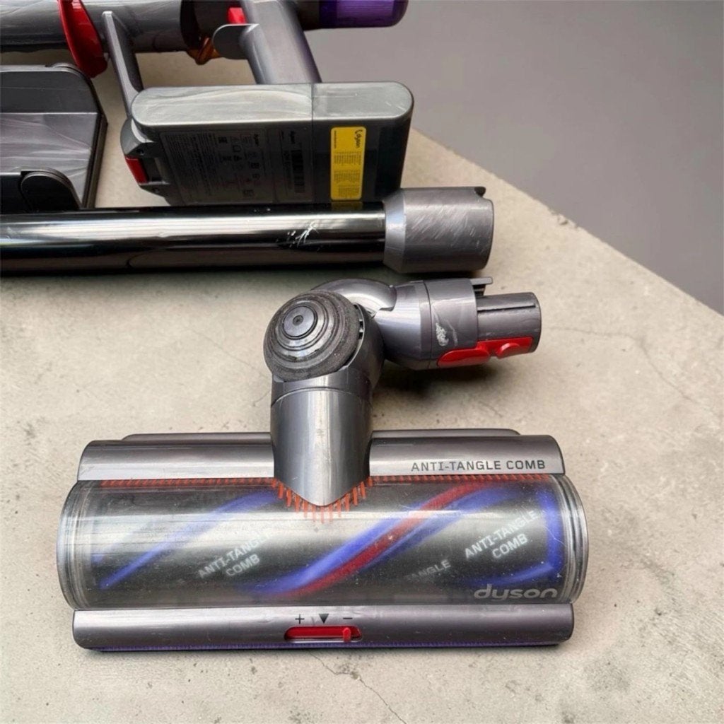 Sous-marin de détection Dyson V15, Enlèvement ou Envoi, Réservoir, Aspirateur balai, Moins de 1 200 watts