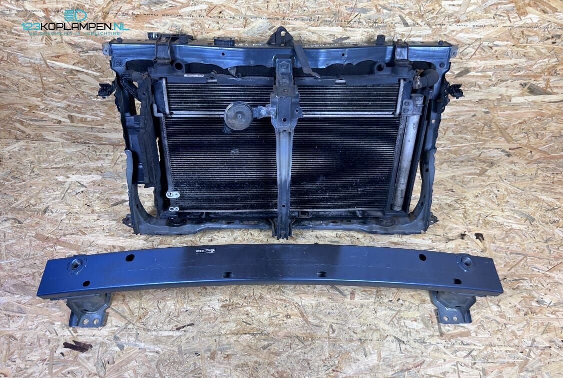 Toyota Auris 2 1.8 Hybride Voorfront koelerpakket radiateur, -, Utilisé, -, -