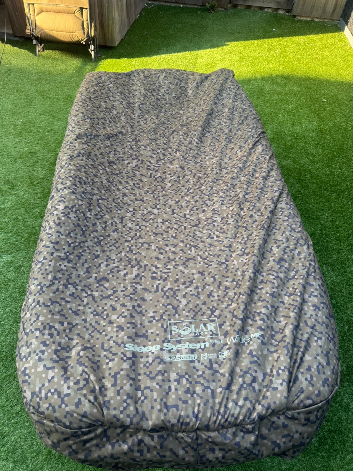 Bedchair Solar SP-C tech memoryfoam Wide, Watersport en Boten, Hengelsport | Karpervissen, Ophalen, Zo goed als nieuw