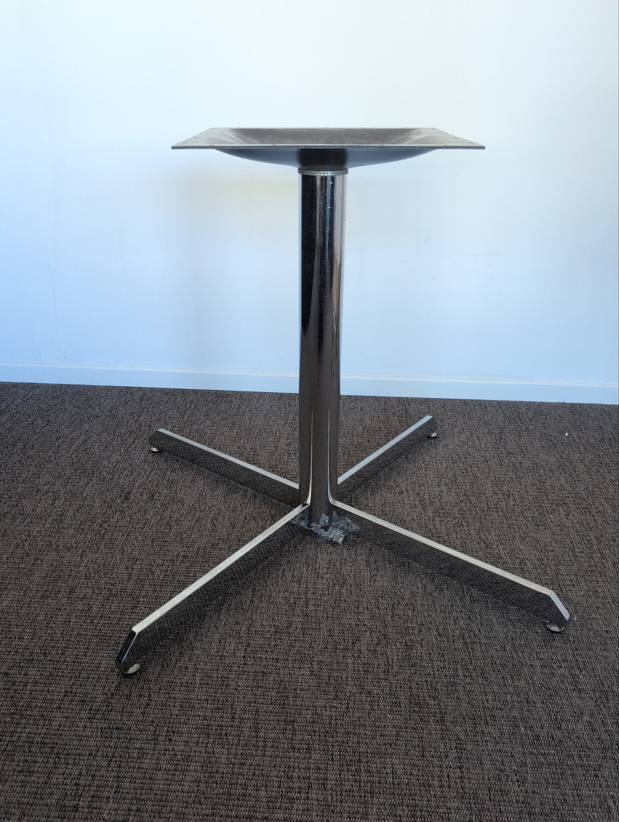 Vintage tafelpoot Chroom 71cm.hoog, Ophalen