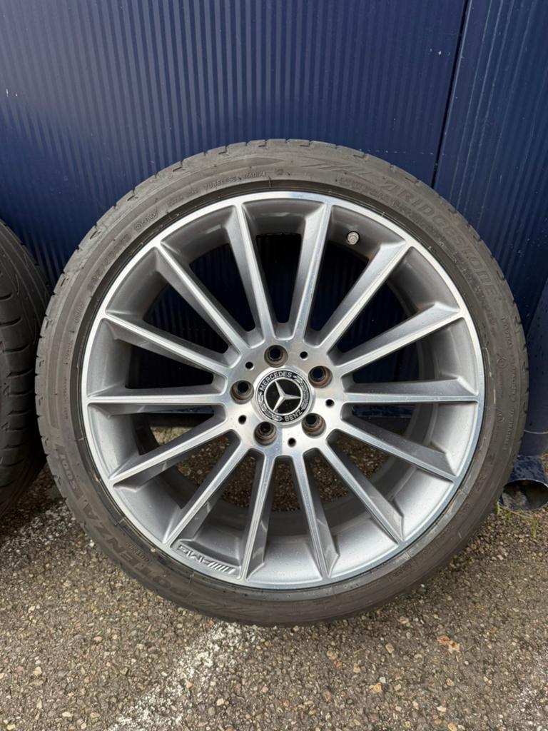 Jantes Mercedes Gle d'origine de 21 pouces avec pneus d'été., Autos : Pièces & Accessoires, Pneus & Jantes, Pneus et Jantes, Pneus été