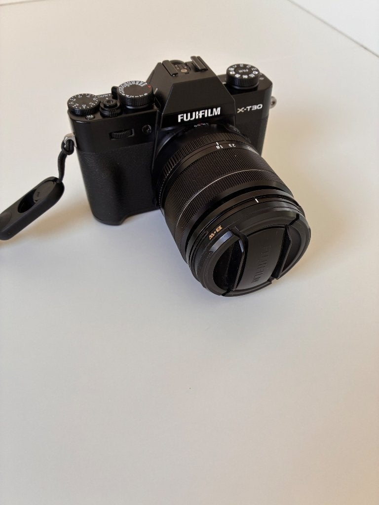 Fujinon Fujifilm XF 18-55mm f/2.8-4 R LM OIS, Fujifilm, Zonnekap, Ophalen of Verzenden, Zo goed als nieuw