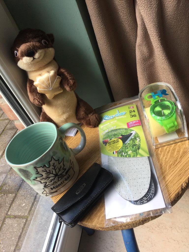 LOT: DIVERS ACCESSOIRES-PELUCHE-MONTRE..., Antiquités & Art, Antiquités | Autres Antiquités, Enlèvement ou Envoi