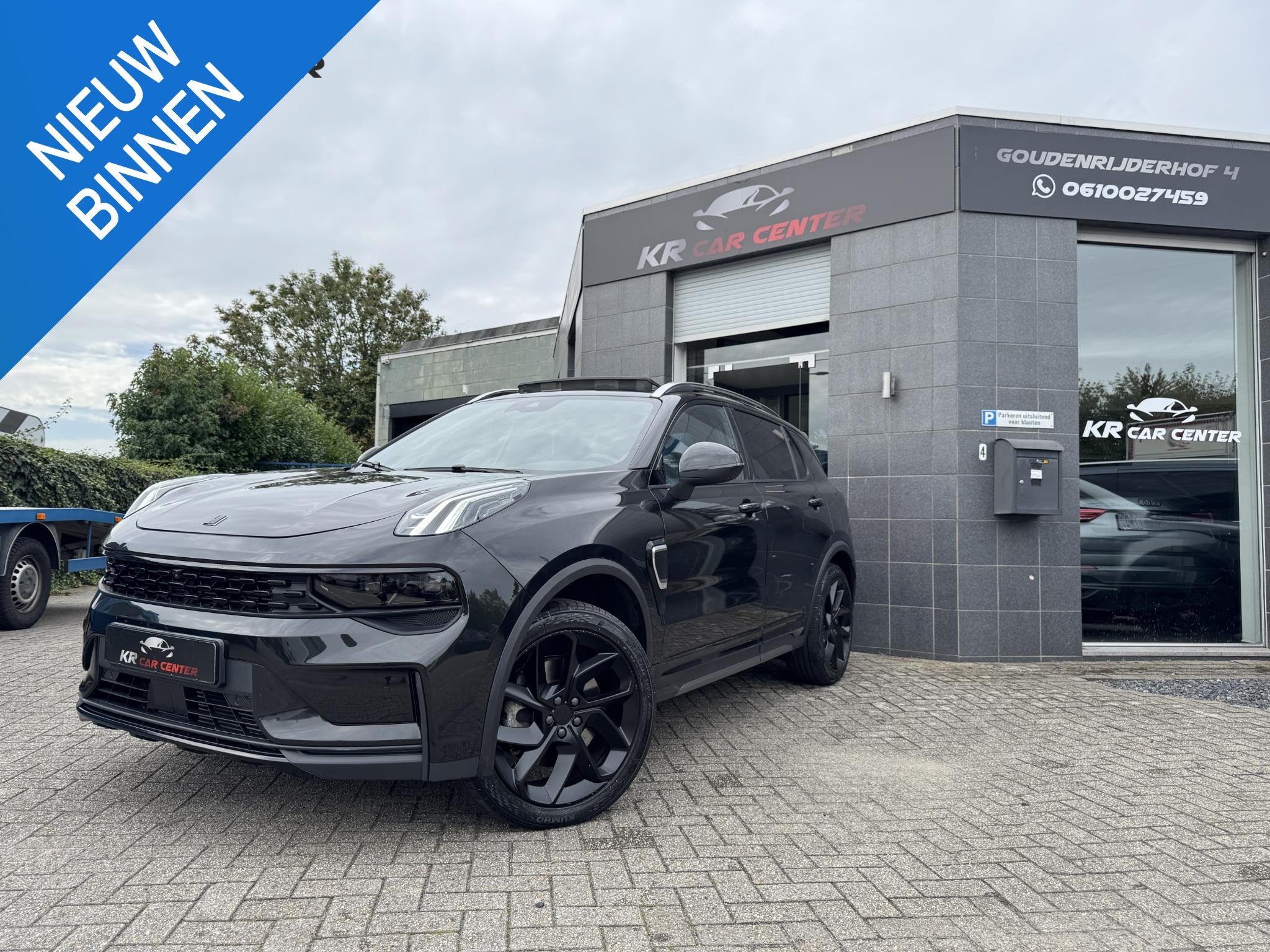 Lynk & Co 01 1.5 ZWARTE HEMEL-BLACK PACK-PANO-360-MEMORY, Auto's, Dealer onderhouden, Stof, Euro 6, 192 kW