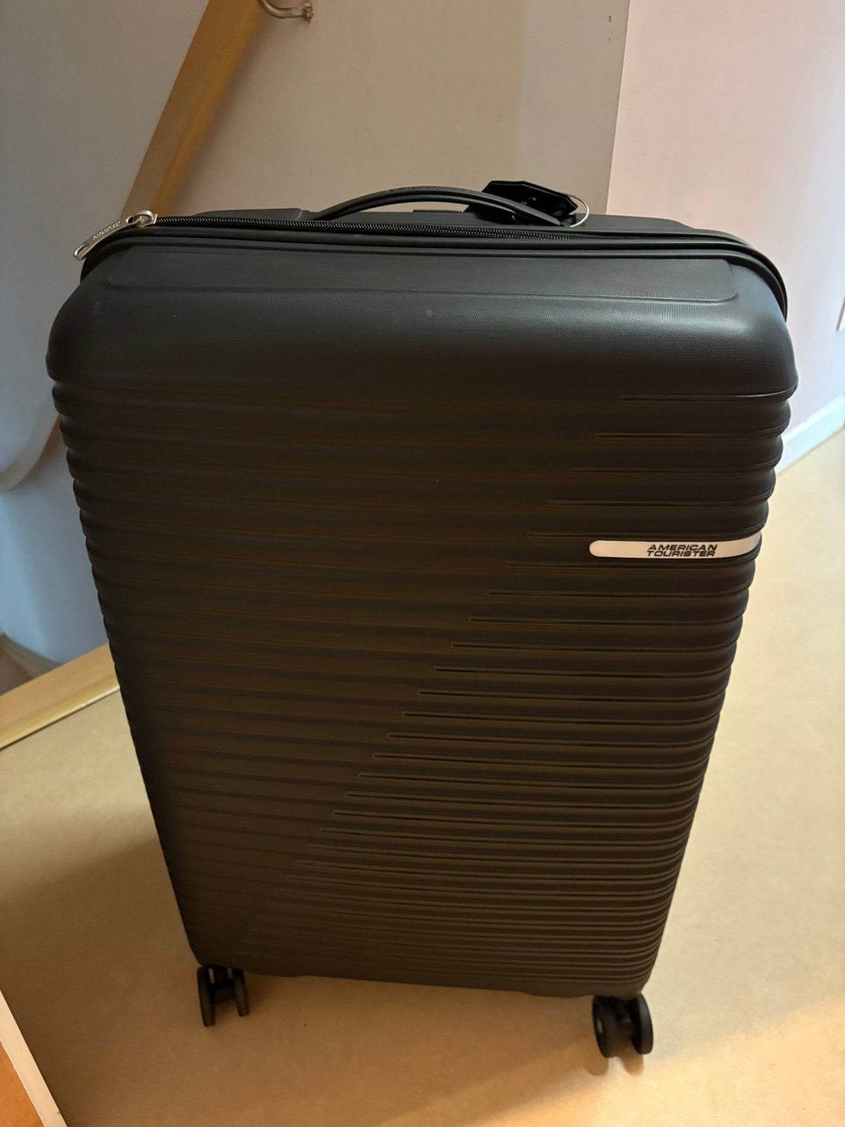 American tourister bagage 67 nieuw nog niet gebruikt, Hard kunststof, Nieuw, Ophalen, 60 tot 70 cm