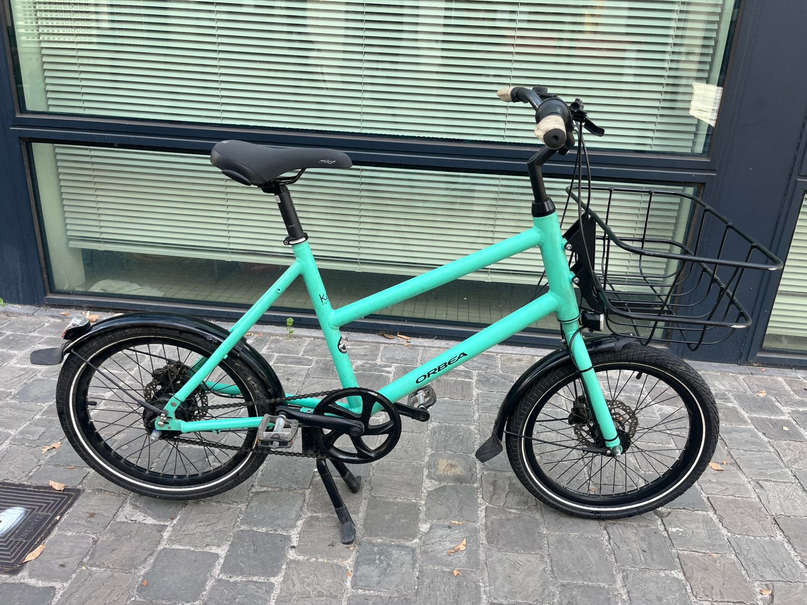 Vélo de ville Orbea Katu - turquoise avec panier, Vélos & Vélomoteurs, Enlèvement ou Envoi, 16 à 20 pouces, Utilisé, Frein à disque