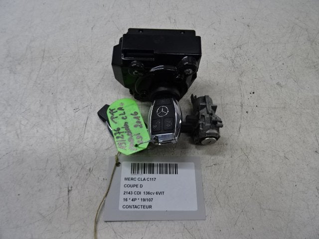 CONTACTSLOT Mercedes-Benz CLA (117.3) (A2469055701), Gebruikt, Mercedes-Benz, Mevr. I. Hauben, Rue de l'Espoir 34 34
4030  GRIVEGNÉE, BE