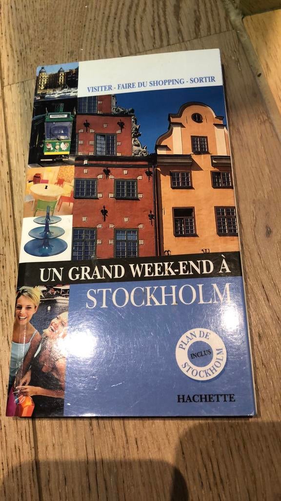 Un grand we a Stockholm- Hachette, Ophalen of Verzenden, Zo goed als nieuw
