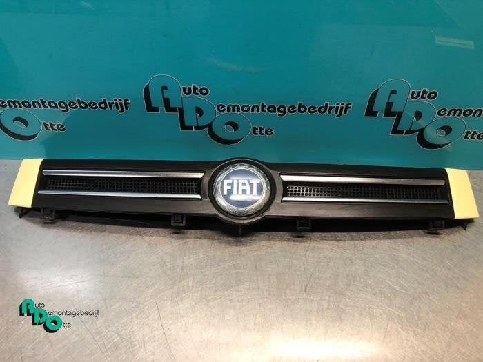 Grille van een Fiat Panda (Panda 03-) (541), Gebruikt, -, -, Ophalen of Verzenden