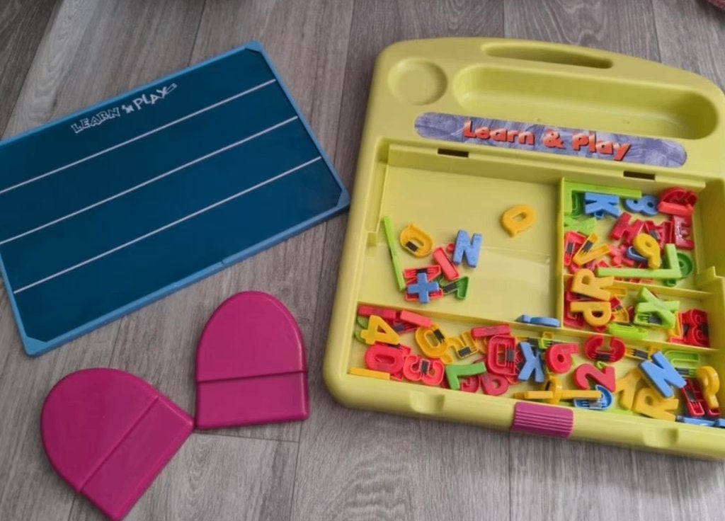 Tableau magnétique pour écrire/calculer, Enlèvement ou Envoi, Utilisé, Puzzles