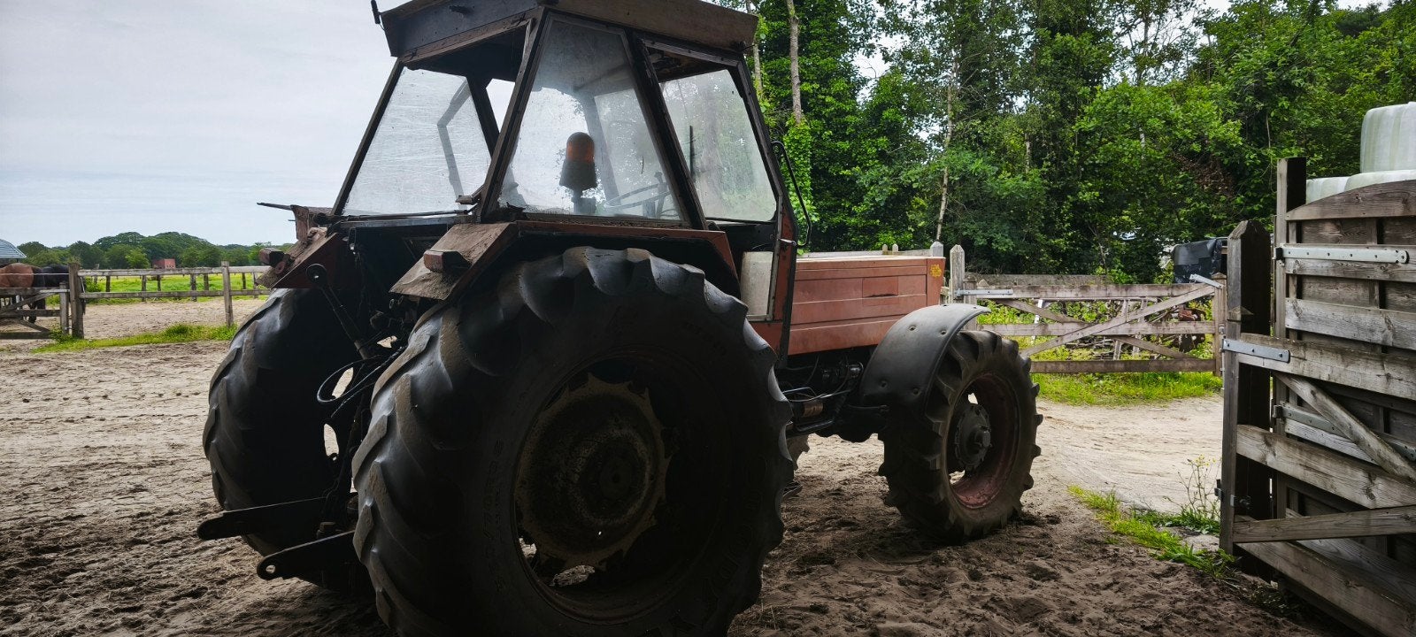 Verkoop tractor, Articles professionnels, Agriculture | Tracteurs, Enlèvement
