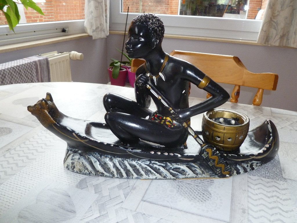 Statuette Pirogue Africaine VINTAGE Art Deco Année 50 Toscan, Antiquités & Art, Sculpture, Autres matériaux, Noir, Enlèvement
