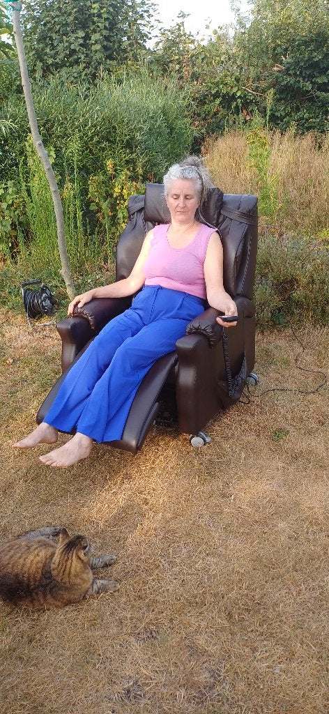 Relax Elektrisch met Sta Op functie, Ophalen, Gebruikt, Kunststof, 50 tot 75 cm