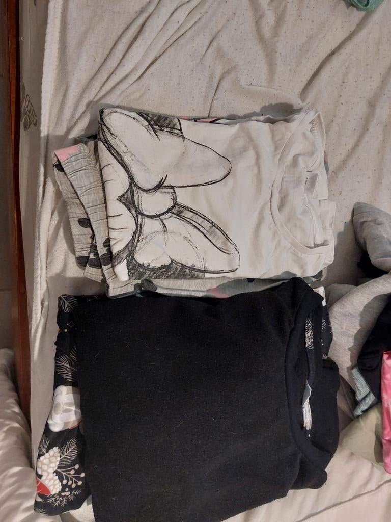 2 pyjama's van Disney maat smal, Kleding | Dames, Ophalen