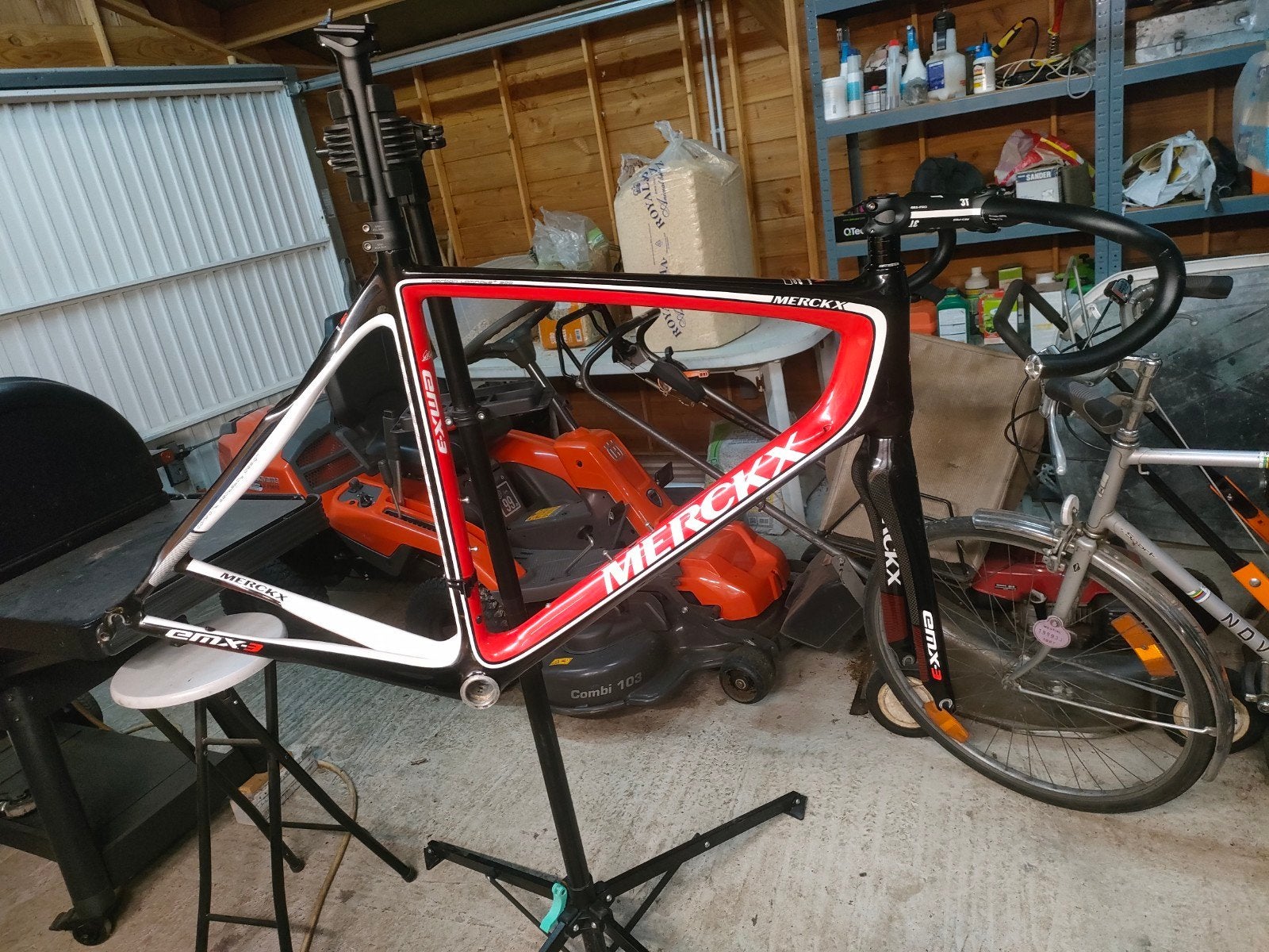 cadre Eddy Merck EMX3 en carbone + 2 porte-bidons, Neuf, Autres marques, Frein sur jante, Enlèvement