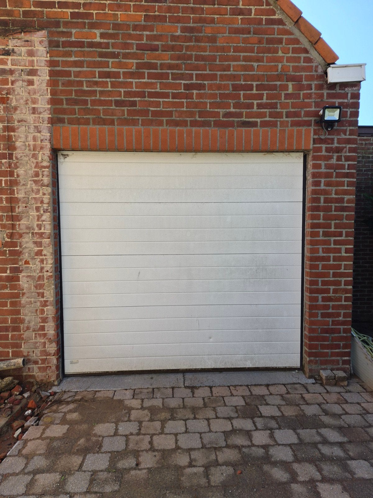 Sectionale garagepoort wit met Sommer motor, Enlèvement, Utilisé, Autres types, 200 à 215 cm