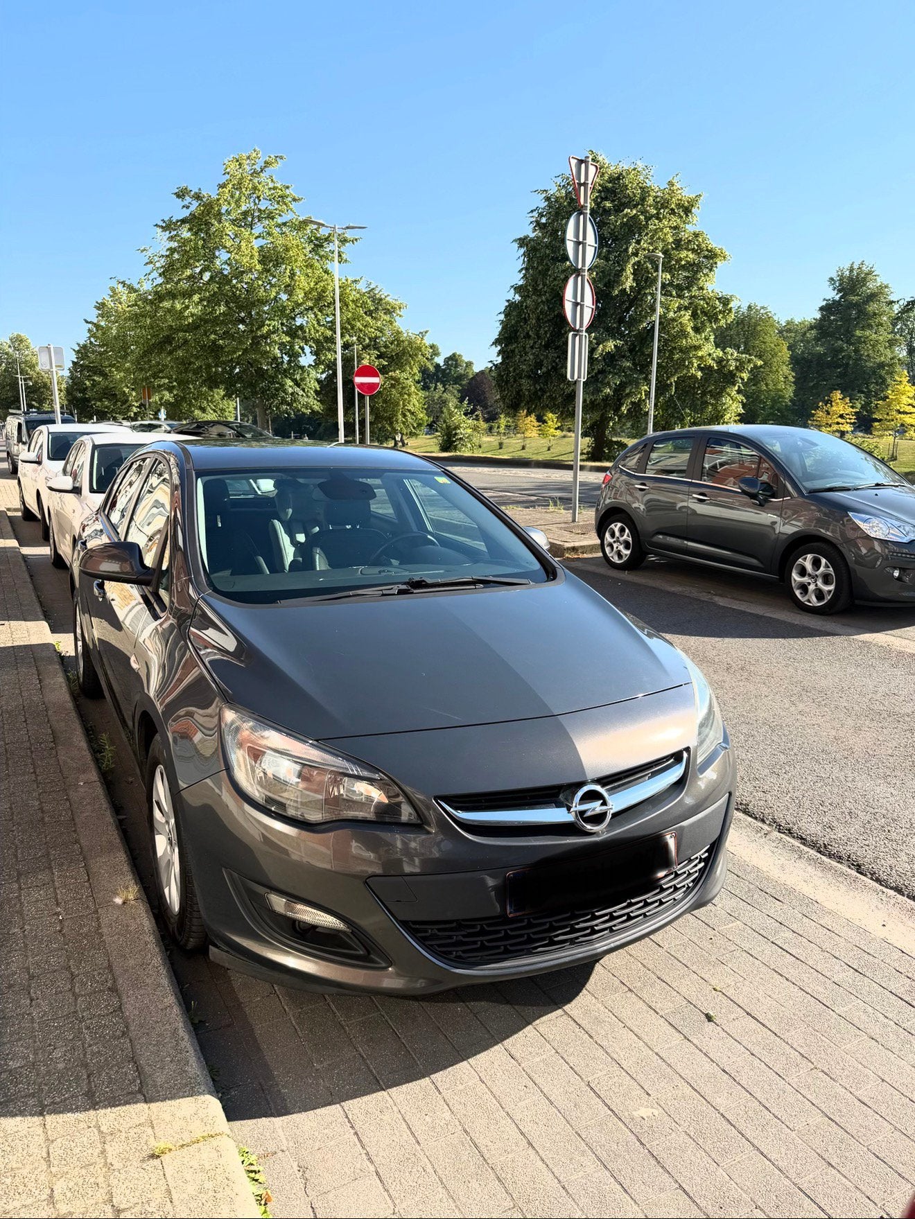 Opel Astra J 1.4 essence 2014 120ch, Autos, Achat, Boîte manuelle, Noir, 5 portes