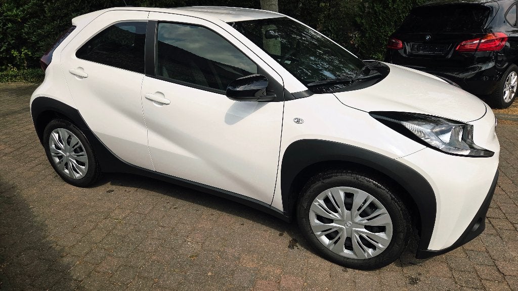 Toyota Aygo X 1.0 Active | CarPlay | Caméra | ACC | 162 km, Autos, Achat, Euro 6, Boîte manuelle, Entretenue par le concessionnaire