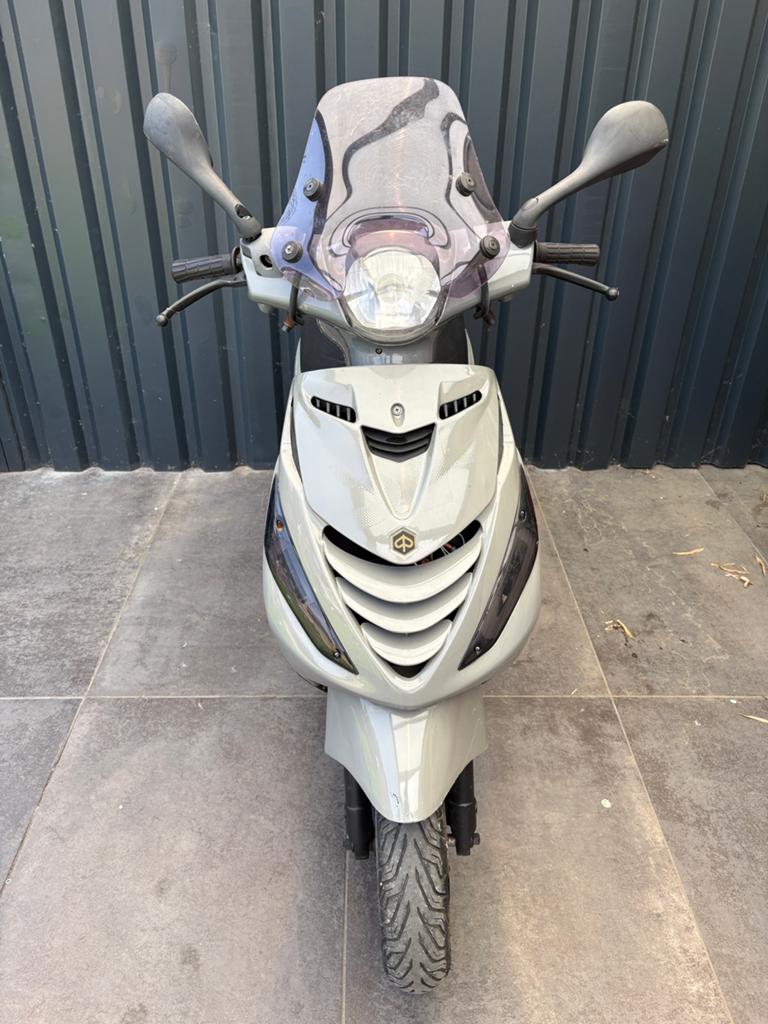 Piaggio zip a klasse 2016, Ophalen, Zo goed als nieuw, Zip
