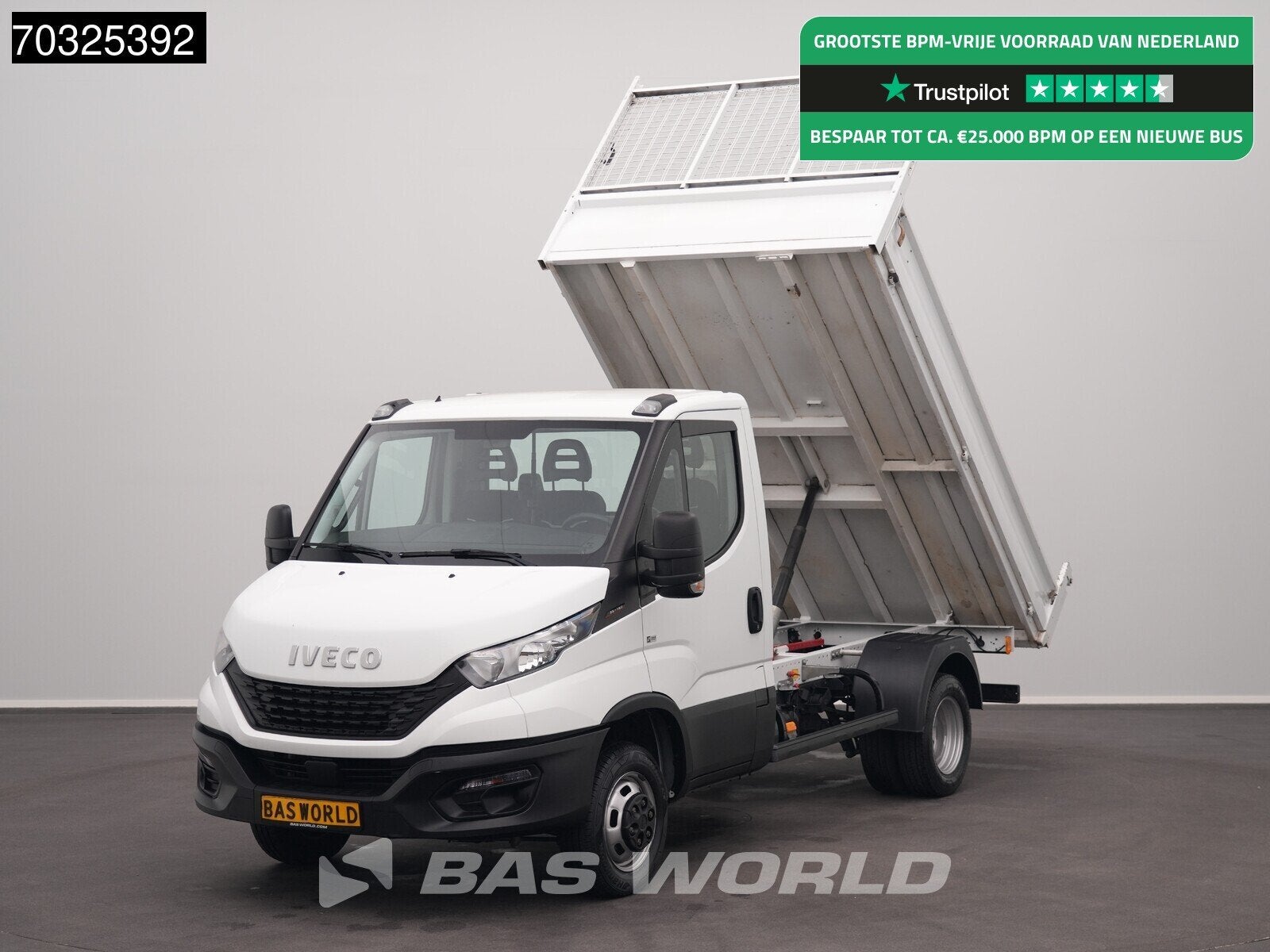 Iveco Daily 35C16 3.0L Kipper Dubbellucht 3,5t Trekhaak Navi, Auto's, Stof, Gebruikt, Euro 6, 4 cilinders