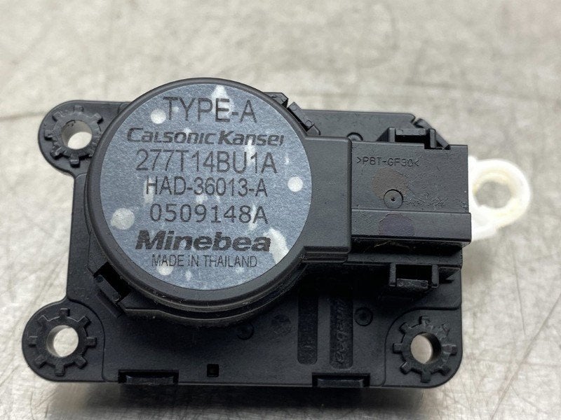 ACTIONNEUR MOTEUR VOLET CHAUFFAGE Nissan Qashqai (J11), Utilisé, Nissan