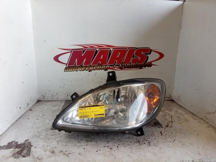 Phare gauche d'un Mercedes Vito, Autos : Pièces & Accessoires, -, 3 mois de garantie, Utilisé, -