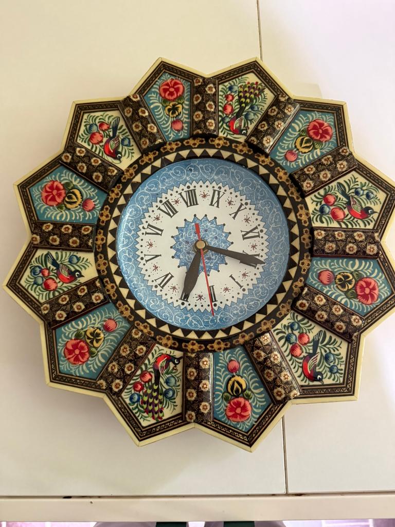 Perzische stijl wandklok Khatam, Ophalen of Verzenden, Gebruikt, Analoog, Wandklok
