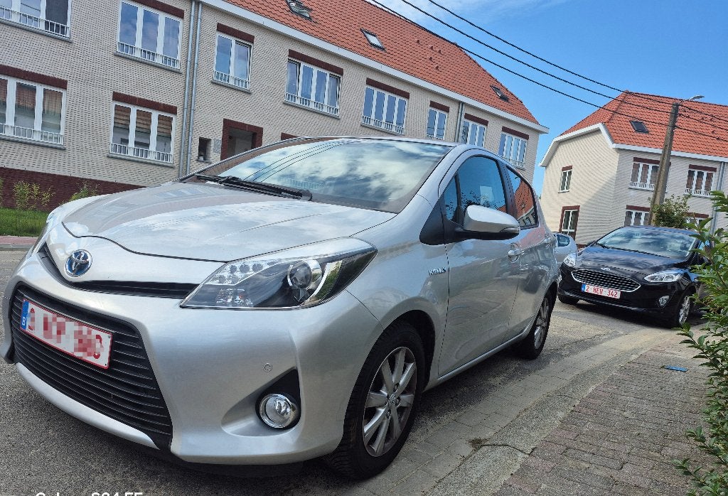Toyota yaris, GPS, Cruis.Contr.Alu velgen, achteruit.camera,, Zwart, 4 cilinders, Dealer onderhouden, Yaris