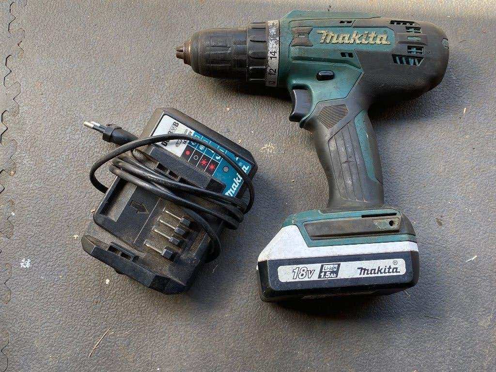 Makita boormachine 18 volt, Ophalen of Verzenden, Gebruikt, Boormachine