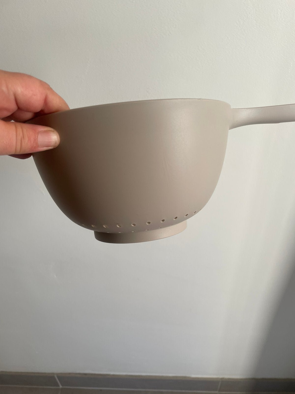 Te koop: Kunststof vergiet/afdruipkom — Crèkleur, Ophalen, Zo goed als nieuw, Kunststof, Overige typen